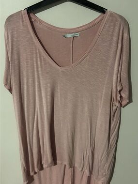 Maurices Light Blush Pink V-Neck Short Sleeve Tee